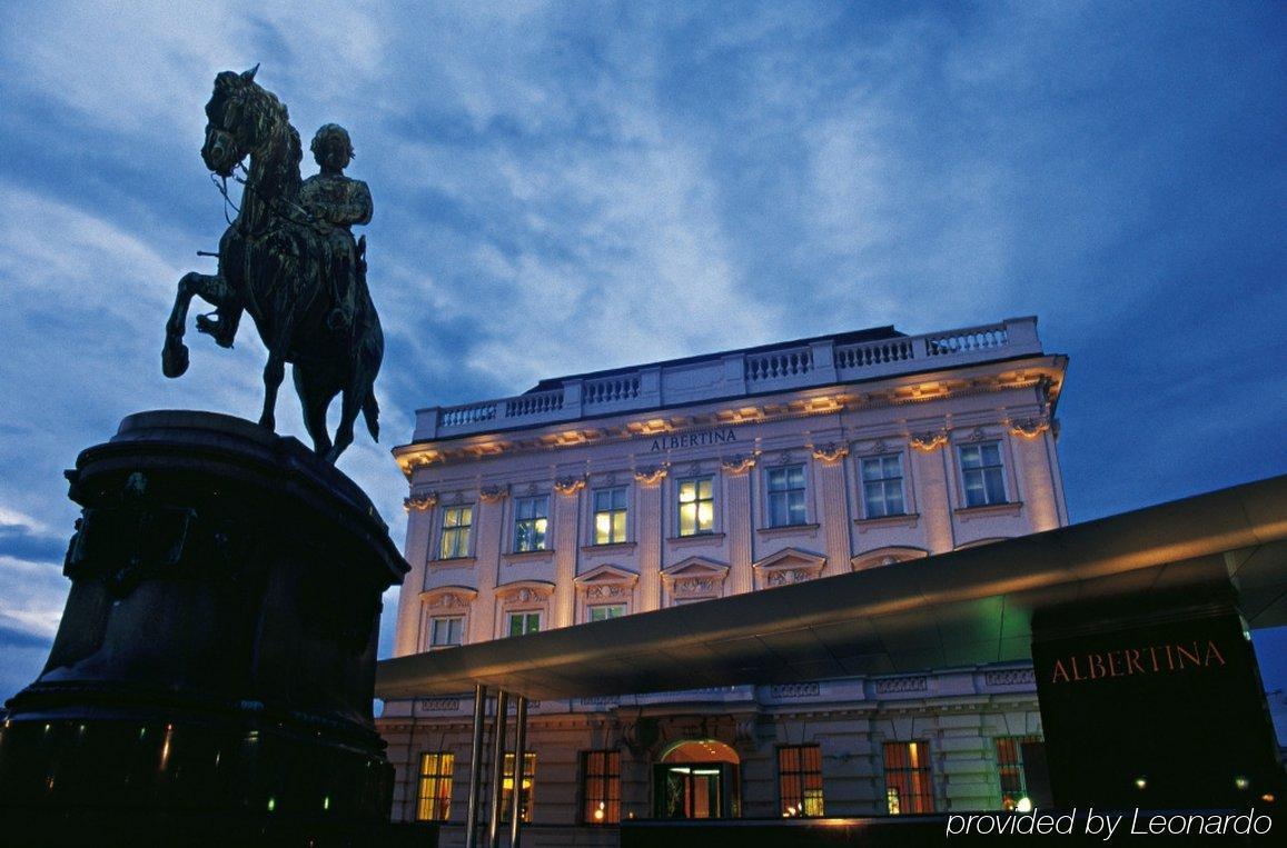 Pension Opera Suites I Self Check In Vienna Exterior photo